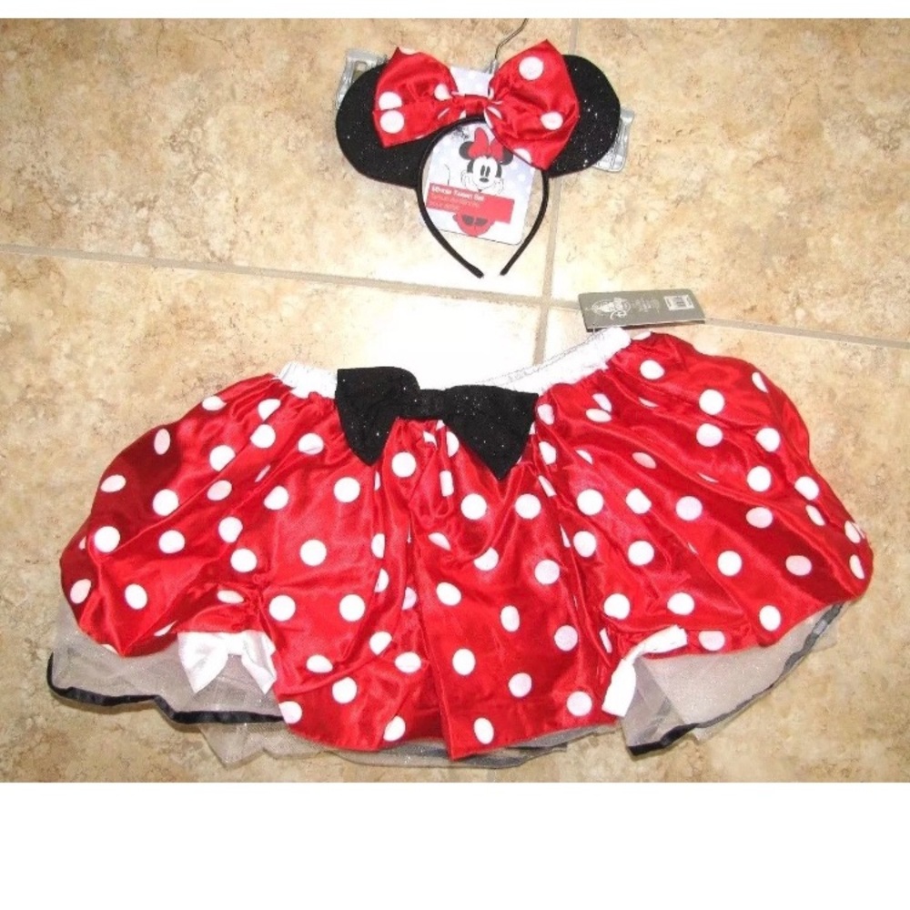 Minnie Mouse Girls Tween set skirt and head ears